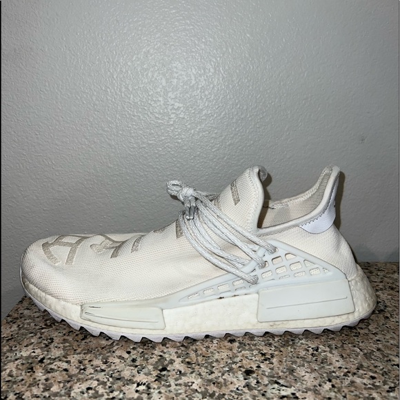 human race triple white